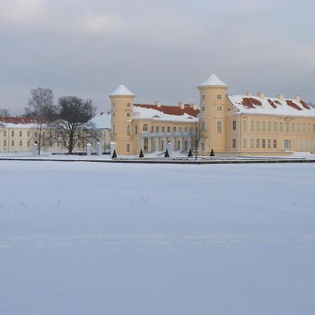 Pension Am Rheinsberger Schlosspark מראה חיצוני תמונה