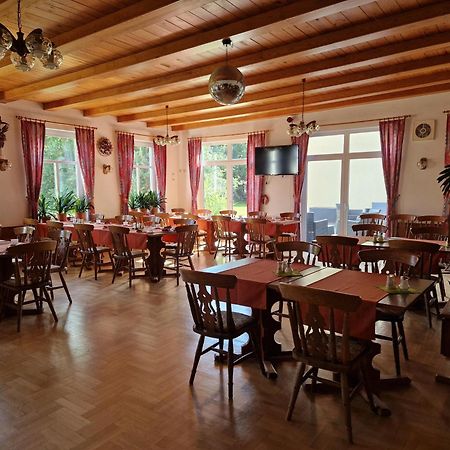 Pension Am Rheinsberger Schlosspark מראה חיצוני תמונה